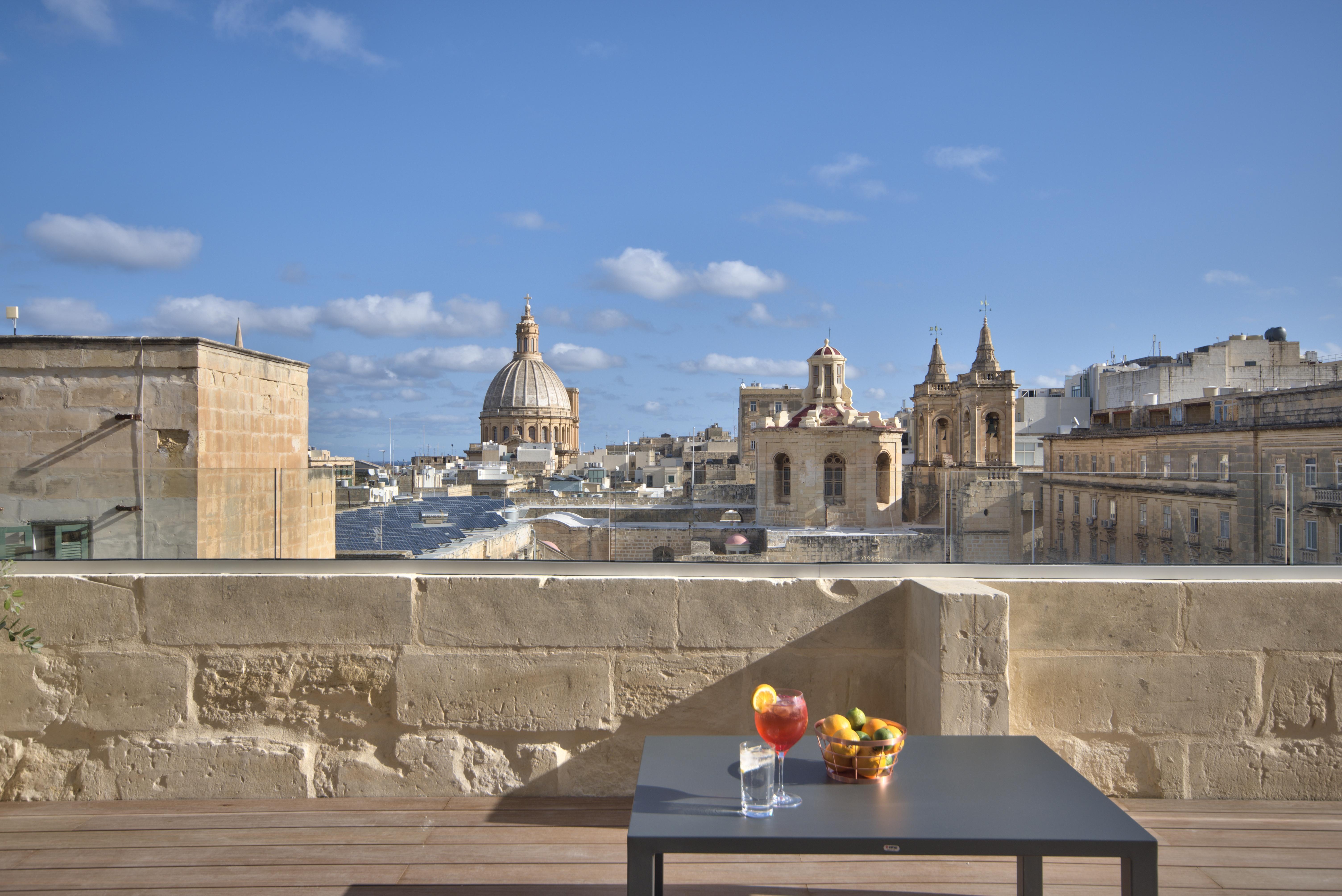 La Falconeria Hotel La La Valletta Esterno foto